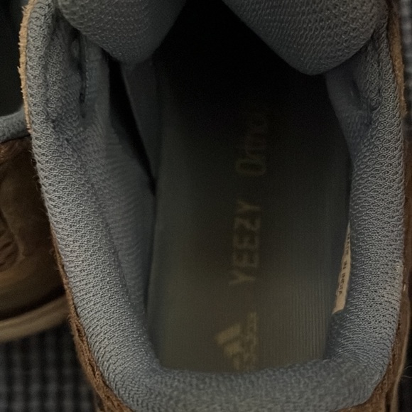 Yeezy - Picture 8 of 8